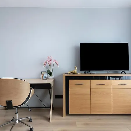 Apartment Easy Rent - Brilliant, Basen & Spa, Centrum 24h Check-in